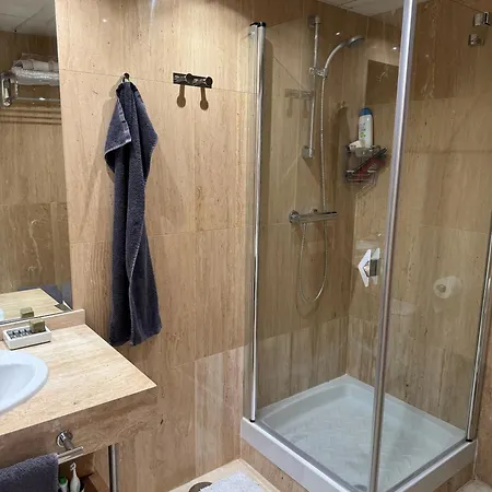 Piso-lechuza Elviria 2 Bedrooms 4 Guests Penthouse-maisonette In Elviria-marbella- Urb Jardines De Santa Maria Golf