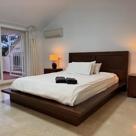 Piso-lechuza Elviria 2 Bedrooms 4 Guests Penthouse-maisonette In Elviria-marbella- Urb Jardines De Santa Maria Golf * Marbella