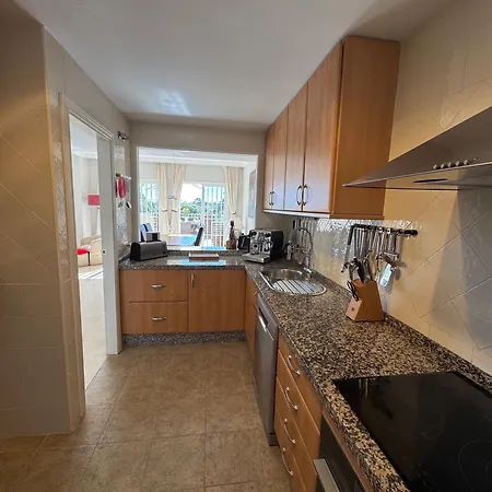 Piso-lechuza Elviria 2 Bedrooms 4 Guests Penthouse-maisonette In Elviria-marbella- Urb Jardines De Santa Maria Golf Appartement *