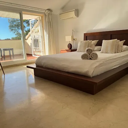 Piso-lechuza Elviria 2 Bedrooms 4 Guests Penthouse-maisonette In Elviria-marbella- Urb Jardines De Santa Maria Golf Marbella