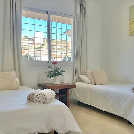 Apartment Piso-lechuza Elviria 2 Bedroom Penthouse-maisonette In Elviria-marbella- Urb Jardines De Santa Maria Golf *