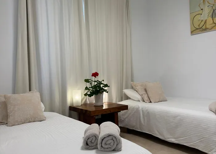 Piso-lechuza Elviria 2 Bedrooms 4 Guests Penthouse-maisonette In Elviria-marbella- Urb Jardines De Santa Maria Golf *