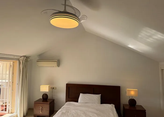 Piso-lechuza Elviria 2 Bedrooms 4 Guests Penthouse-maisonette In Elviria-marbella- Urb Jardines De Santa Maria Golf * Marbella