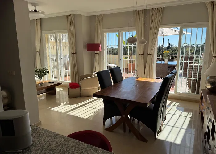 Piso-lechuza Elviria 2 Bedrooms 4 Guests Penthouse-maisonette In Elviria-marbella- Urb Jardines De Santa Maria Golf *
