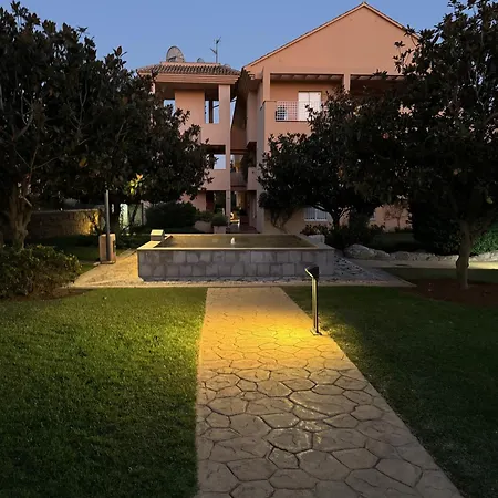 Piso-lechuza Elviria 2 Bedroom Penthouse-maisonette In Elviria-marbella- Urb Jardines De Santa Maria Golf * Marbella