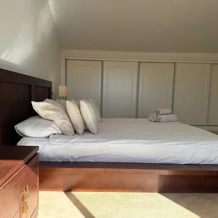 Apartament Piso-lechuza Elviria 2 Bedrooms 4 Guests Penthouse-maisonette In Elviria-marbella- Urb Jardines De Santa Maria Golf Marbella