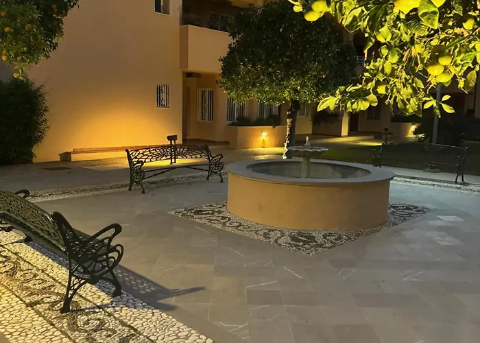 아파트 Piso-lechuza Elviria 2 Bedrooms 4 Guests Penthouse-maisonette In Elviria-marbella- Urb Jardines De Santa Maria Golf *