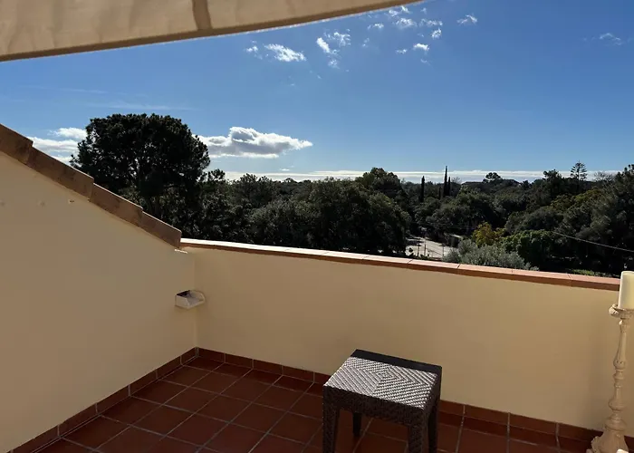 Piso-lechuza Elviria 2 Bedrooms 4 Guests Penthouse-maisonette In Elviria-marbella- Urb Jardines De Santa Maria Golf 아파트