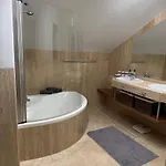 Appartement Piso-lechuza Elviria 2 Bedrooms 4 Guests Penthouse-maisonette In Elviria-marbella- Urb Jardines De Santa Maria Golf Marbellac