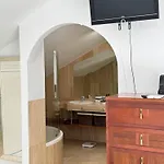 Piso-lechuza Elviria 2 Bedrooms 4 Guests Penthouse-maisonette In Elviria-marbella- Urb Jardines De Santa Maria Golf * Marbellac