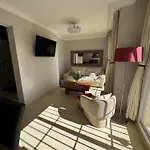 Appartement Piso-lechuza Elviria 2 Bedrooms 4 Guests Penthouse-maisonette In Elviria-marbella- Urb Jardines De Santa Maria Golf Marbellac