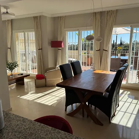 Piso-lechuza Elviria 2 Bedrooms 4 Guests Penthouse-maisonette In Elviria-marbella- Urb Jardines De Santa Maria Golf *